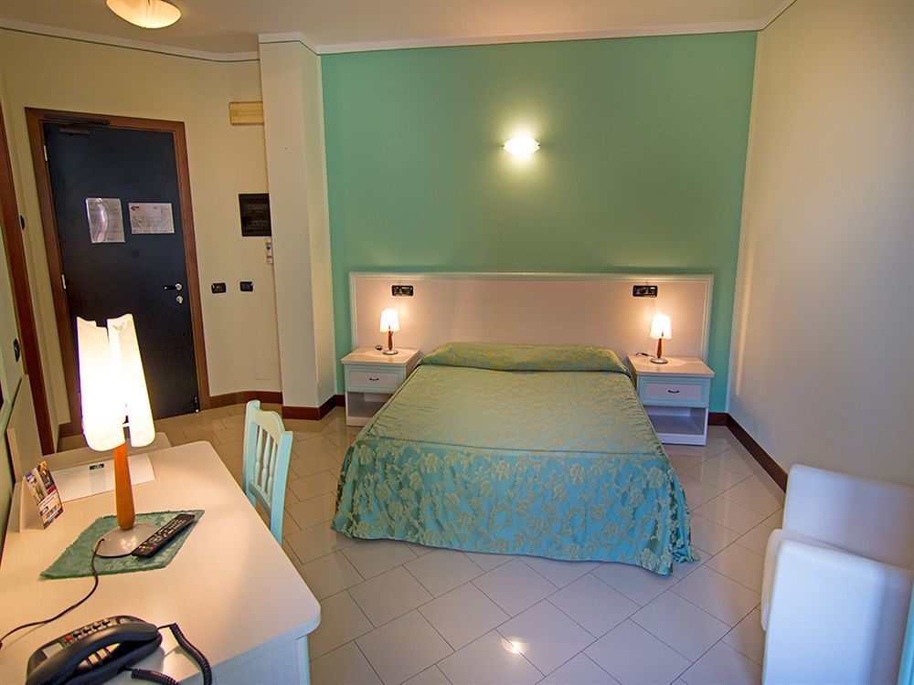 Eden Hotel Castel dʼArio Exterior foto